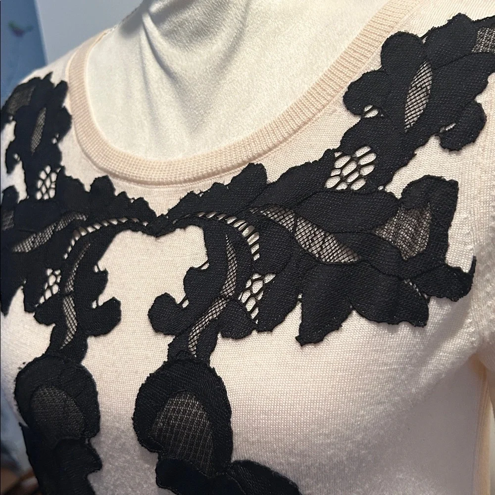 DIANE VON FURSTENBERG Shana Wool blend Sweater Ivory with Black Lace Appliqué S